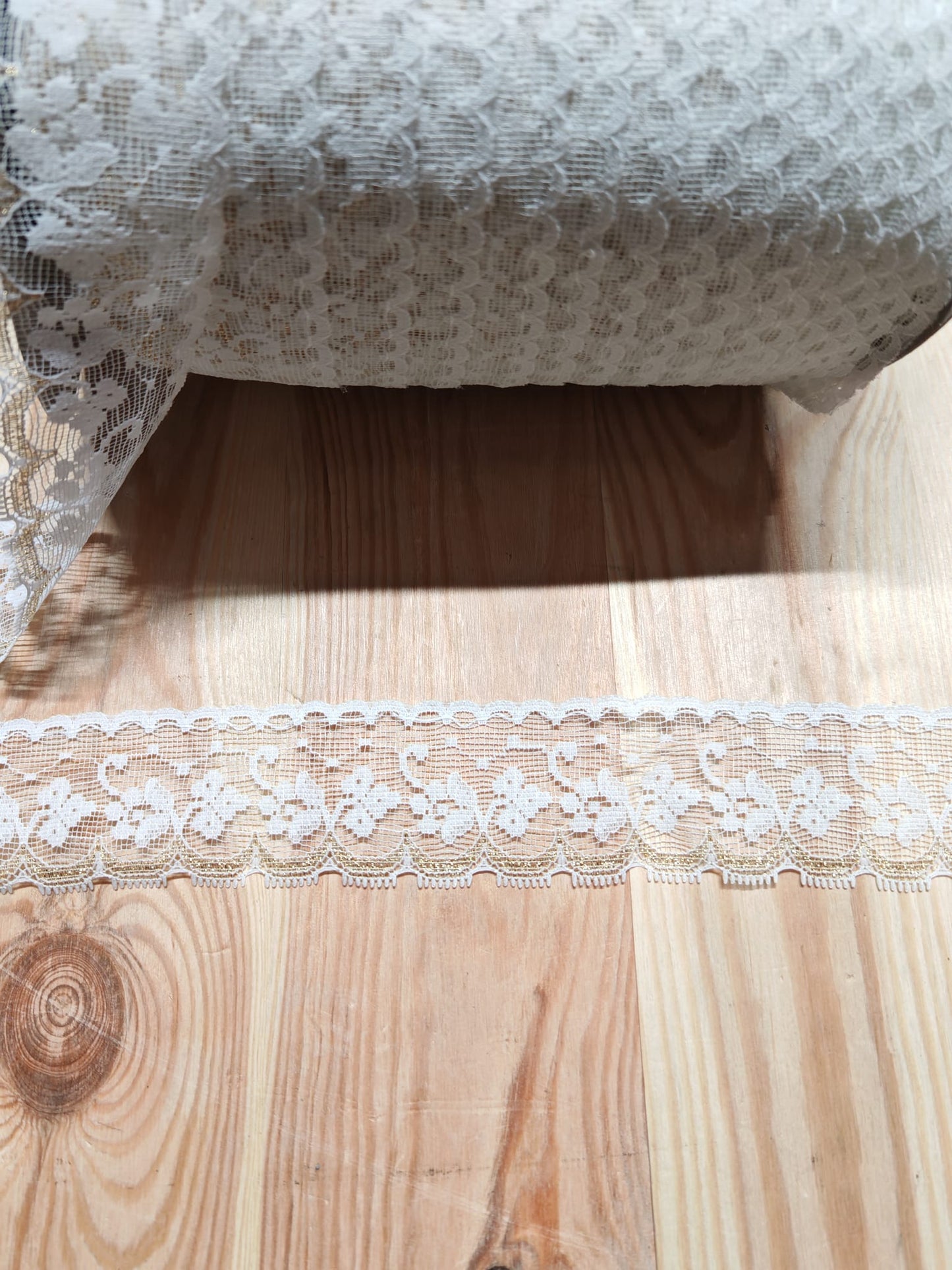Dantelă fixă cu lățime de 5cm